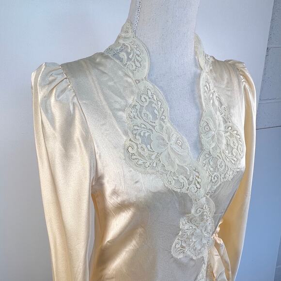 Vintage 70s Lanvin Satin & Lace Night Gown & Robe Set Wedding Bridal Honeymoon - Picture 12 of 15